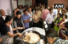 Budget 2019, Nirmala Sitharaman, Anurag thakur, finance ministry, finance minister, budget session, lok sabha, rajya sabha, Halwa Ceremony, Budget Halwa Ceremony