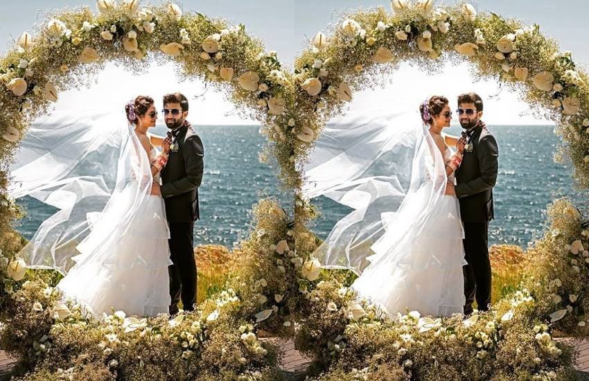 Nusrat, Nusrat wedding, Nusrat Jahan, Nusrat wedding photos, Nikhil Jain, Nusrat Jahan wedding photo, Nusrat Nikhil Jain weddding, Mimi Chakraborty, Mimi Chakraborty Nusrat Jahan, who is Nusrat, who is Nusrat Jahan, Nusrat Jahan wedding inside photos, Nusrat Jahan haldi photos, Nusrat Jahan latest photos