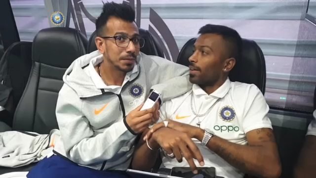 Yuzvendra Chahal,world cup 2019,Vadodara,krunal pandya,Hardik Pandya,Cricket World Cup, hardik pandya photos, hardik pandya diamond locket