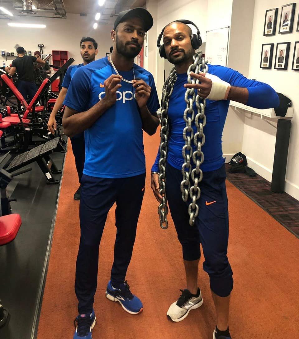 Yuzvendra Chahal,world cup 2019,Vadodara,krunal pandya,Hardik Pandya,Cricket World Cup, hardik pandya photos, hardik pandya diomond locket
