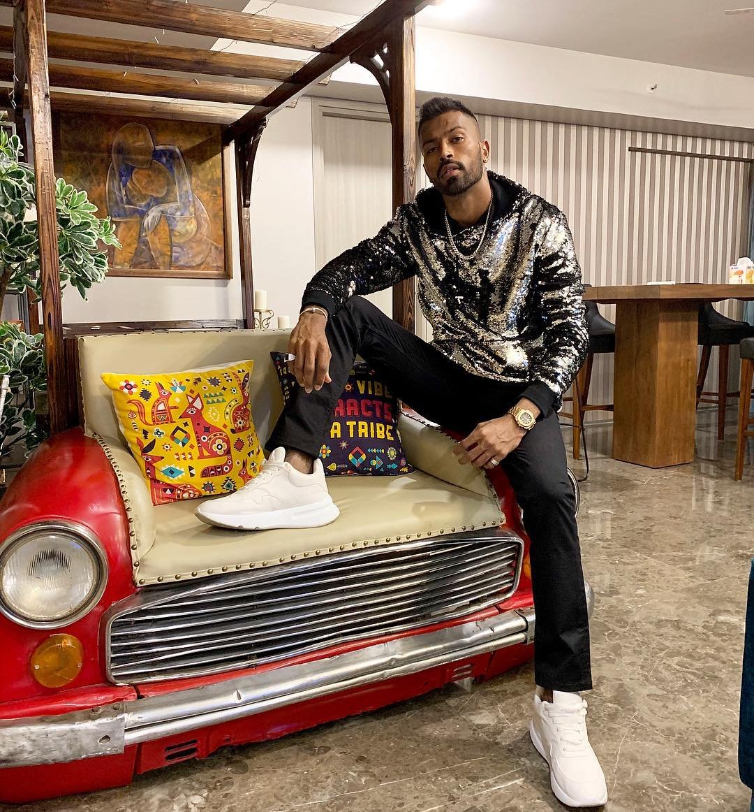 Yuzvendra Chahal,world cup 2019,Vadodara,krunal pandya,Hardik Pandya,Cricket World Cup, hardik pandya photos, hardik pandya diamond locket