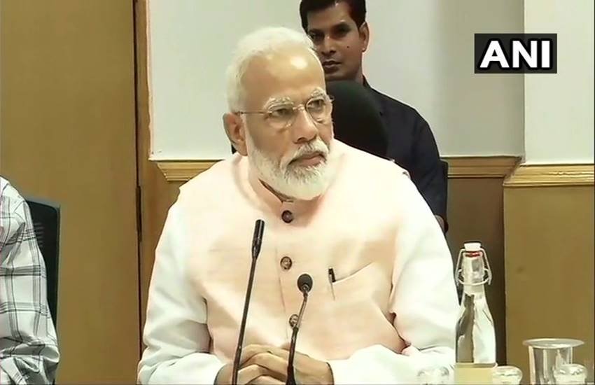 PM Narednra Modi, pm modi, budget, Budget 2019, economist, Budget 2019, Nirmala Sitharaman, Anurag thakur, finance ministry, finance minister, budget session, lok sabha, rajya sabha, Halwa Ceremony, Budget Halwa Ceremony
