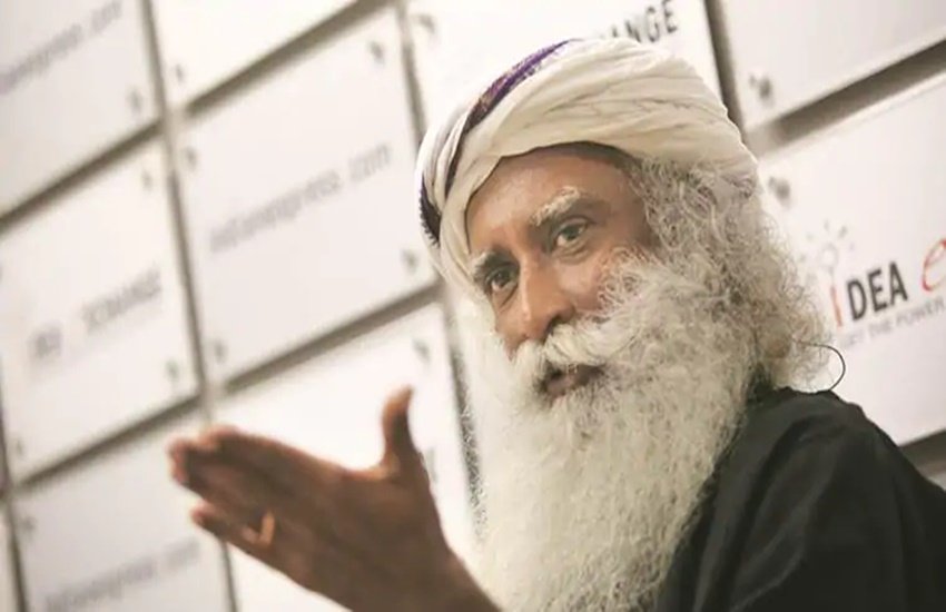 कैसे जग्गी वासुदेव बन गए सद्गुरु, sadhguru jaggi vasudev, know about sadhguru jaggi vasudev, sadhguru jaggi vasudev life, who is sadhguru jaggi vasudev, who is sadhguru, sadhguru personal life, isha foundation, isha foudation work, how jaggi vasudev become sadhguru, sadhguru history, interesting facts about sadhguru, सद्गुरु के बारे में, कौन है सद्गुरु, सद्गुरु जग्गी वासुदेव, sadhguru vasudev early life, sadhguru vasudev birth place, sadhguru vasudev life, where sadhguru vasudev born, famous yog guru, world famous yog guru,