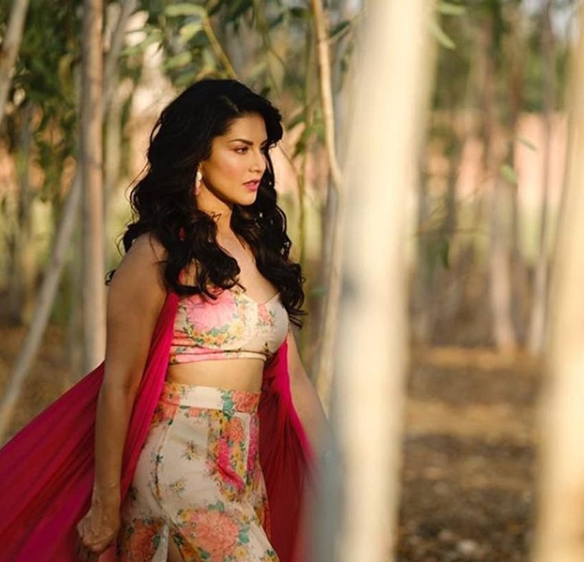 Sunny Leone, Sunny Leone Hot pictures, Sunny Leone Age, Sunny Leone Husband, Sunny Leone Children, Sunny Leone Films, Sunny Leone Bold Pictures