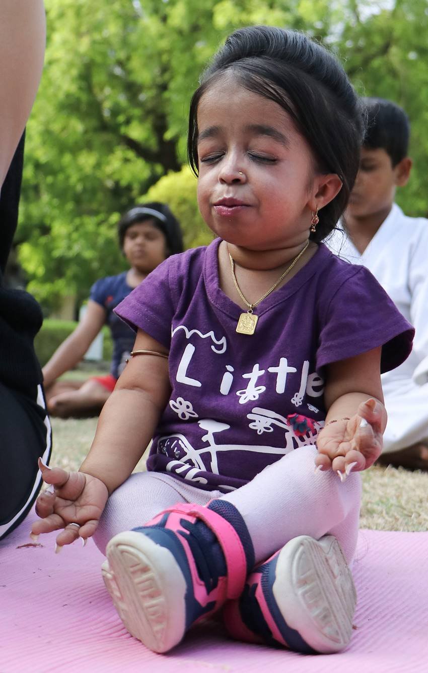 ज्योति हर तरह के इवेंट में अपनी उपस्थिति दर्ज करती हैं।