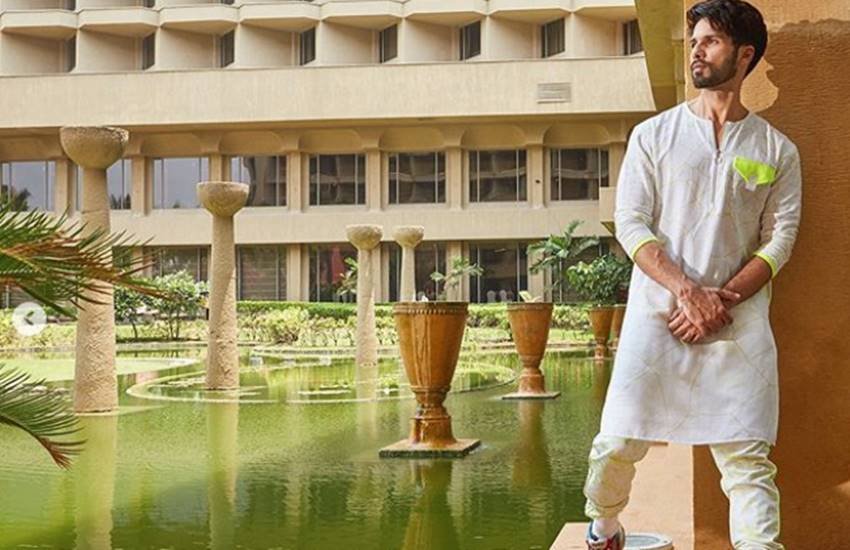 Shahid Kapoor , Shahid Kapoor Open Up About Kabir Singh, When Neighborhood Aunties see Kabir Singh, Reaction From Aunties to watch Kabir Singh, Shahid Kapoor Open Up About Kabir Singh, Kabhir Singh Movie, When Neighborhood Aunties Give Reactin to Shahid Kapoor, This Kind Of Reaction to Kabir Singh, entertainment news, Bollywood news, Television news, Entertainment news