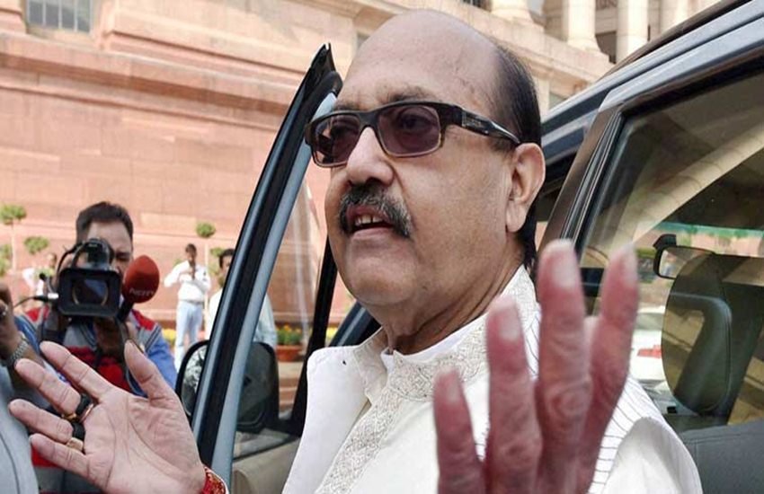 अमर सिंह ने जया बच्चन पर निशाना साधते हुए बच्चन परिवार के हर शख्स पर हमला बोला।