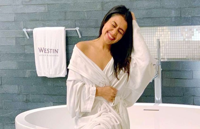 Neha Kakkar आए दिन टिकटॉक पर अपने वीडियोज शेयर करती रहती हैं। 