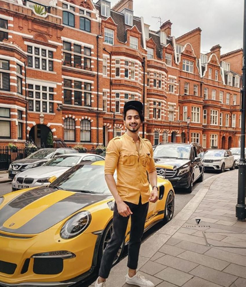 फैसल इतनी छोटी उम्र में ही सोशल मीडिया का सेलिब्रिटी बन चुका है। उसके एक-एक वीडियोज पर लाखों में व्यूज आते हैं।