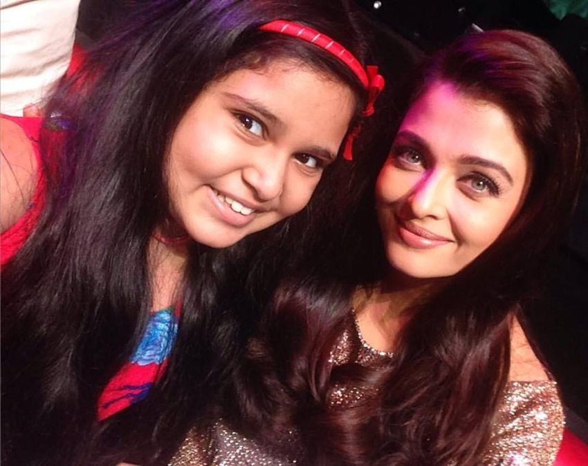 स्नेहा सुपरस्टार सिंगर के टॉप 16 में हैं। शो के जजों को वह अपनी गायकी से मंत्रमुग्ध कर देती हैं औऱ जमकर तारीफें बटोरती हैं।