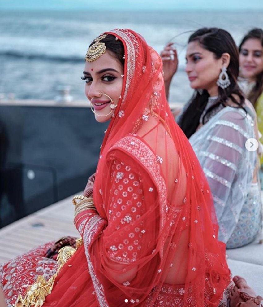 निखिल ने नुसरत जहां से पूछ लिया- अगर आपको अपनी फैमिली और अपने करियर में से किसी एक को चुनना होगा तो किसे चुनेंगी?