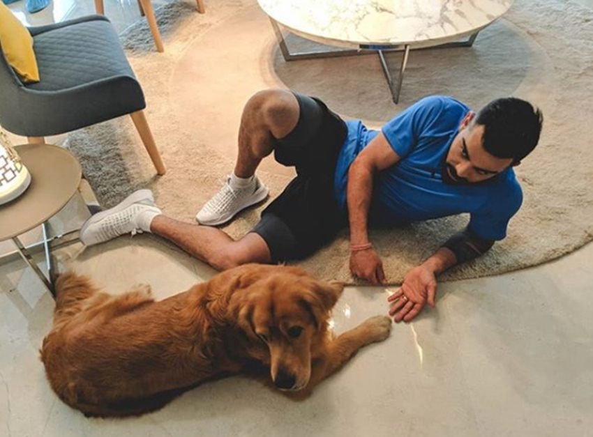 Hooper HQ के मुताबिक विराट के इंस्टाग्राम पर 3.6 करोड़ फॉलोअर्स हैं। कोहली को उनके हर इंस्टाग्राम पोस्ट के 158000 पाउंड (1.35 करोड़ रुपए) मिलते हैं।