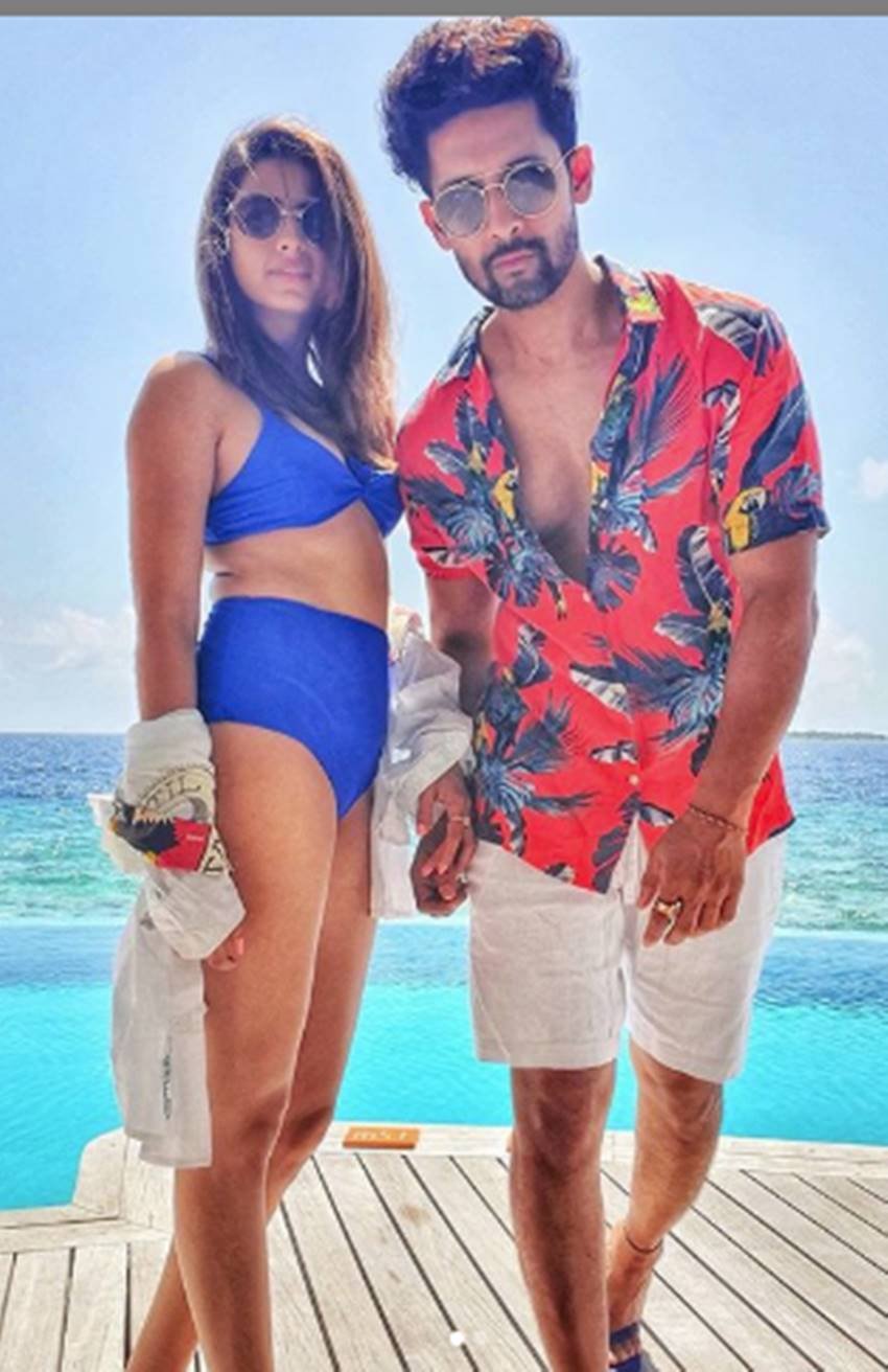 Sargun Mehta, Ravi Dubey having Fun with Sargun Mehta, sargun mehta and ravi dubey in Maldives, Sargun Mehta and Ravi Dubey sharing romantic moments, Sargun Mehta, Ravi Dubey, entertainment news, bollywood news, television news, Sargun Mehta Pictures, Ravi Dubey Pictures, TV actress Sargun Mehta, TV actor Ravi Dubey, entertainment news, bollywood news