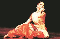 शून्यता से पूर्णता को दर्शाता गौरी दिवाकर का नृत्य