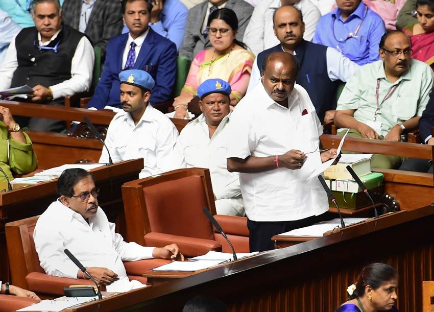 Karnataka Political Crisis, Karnataka Crisis, Karnataka, JDS, Congress, JDS-Congress, HD Kumaraswamy, CM Tenure, Trust Vote, State News, National News, India News, Hindi News, एचडी कुमारस्वामी, जेडीएस, कांग्रेस, बेंगलुरू, विधानसभा, विश्वास मत, बीजेपी, सियासी ड्रामा, हंगामा, कर्नाटक विधानसभा, राज्य समाचार, हिंदी समाचार