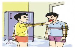 नन्ही दुनिया: बंधे हाथों का कमाल