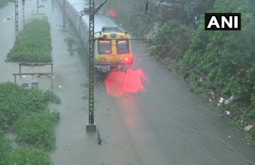 Mumbai train