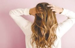 बरसात में बालों की देखभाल