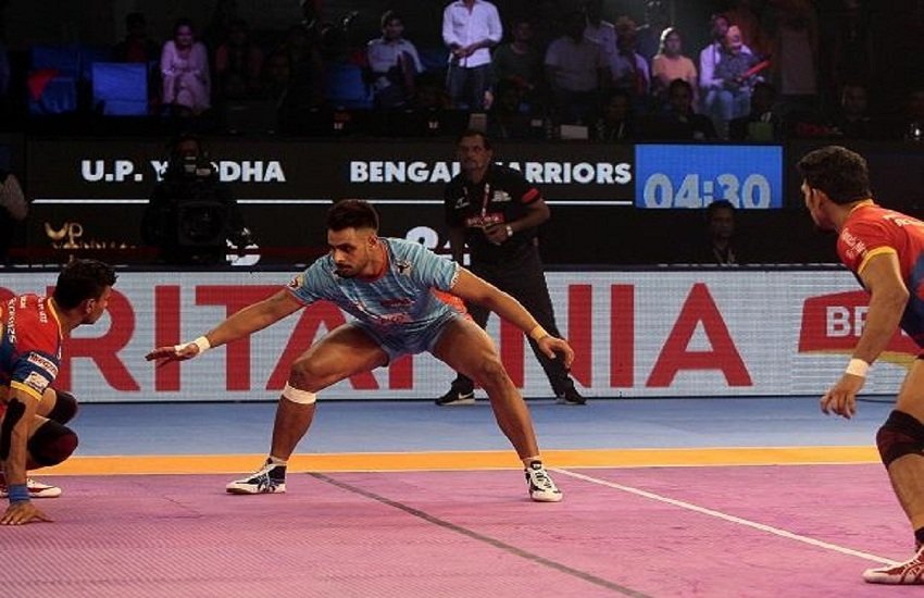Pro kabaddi league 2019: मनिंदर ने तीन मैचों में 27 अंक हासिल किए हैं। (twitter) 