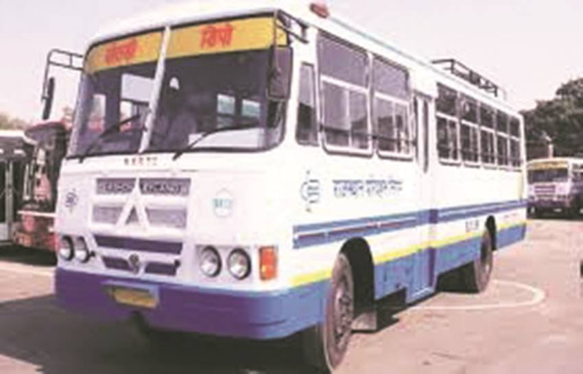बस सेवा से जोड़ा जाए तो सरकार को 2 हजार बसों की जरूरत होगी। बस सेवा से जोड़ा जाए तो सरकार को 2 हजार बसों की जरूरत होगी।