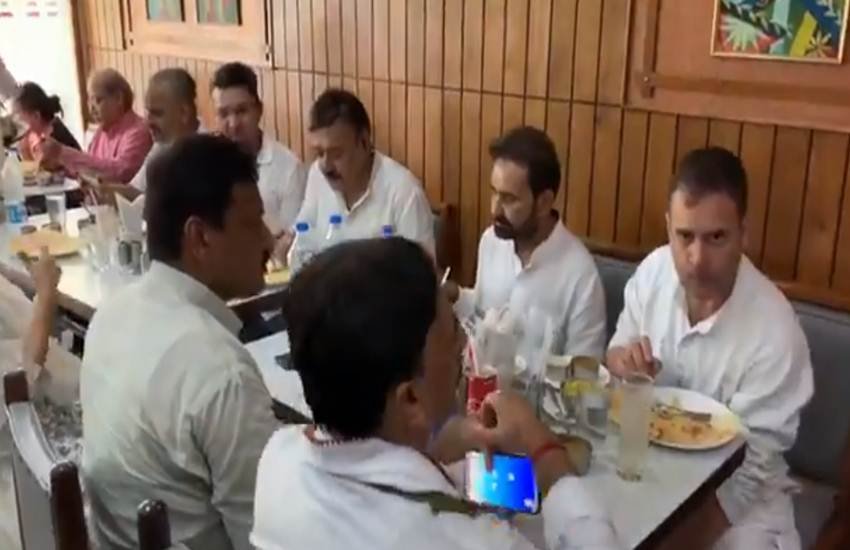 राहुल गांधी ने आम चुनाव के नतीजों के बाद हुई सीडब्ल्यूसी की बैठक में इस्तीफे के पेशकश की थी। (फाइल फोटोः एपी)