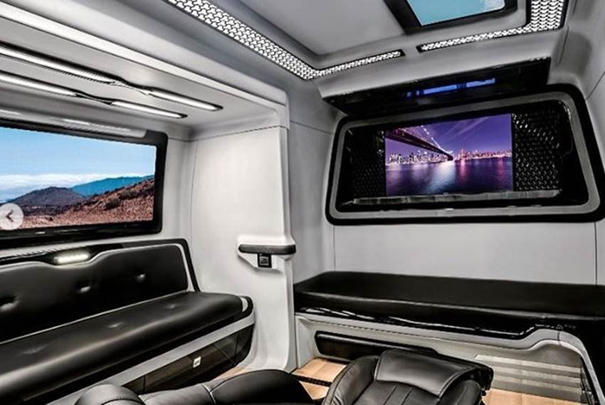 allu arjun, allu arjun vanity van, allu arjun cars, allu arjun car collection, allu arjun new car, allu arjun, automobile,latest news,