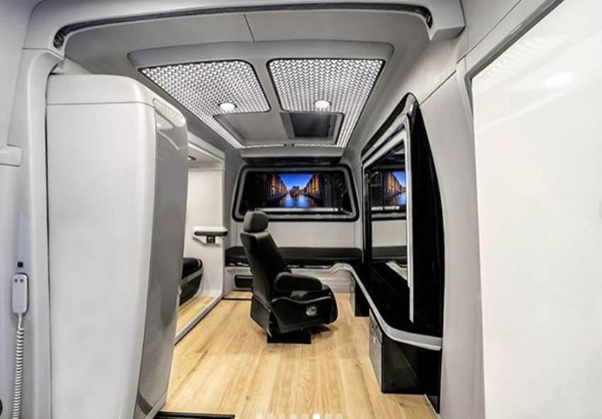 allu arjun, allu arjun vanity van, allu arjun cars, allu arjun car collection, allu arjun new car, allu arjun, automobile,latest news,