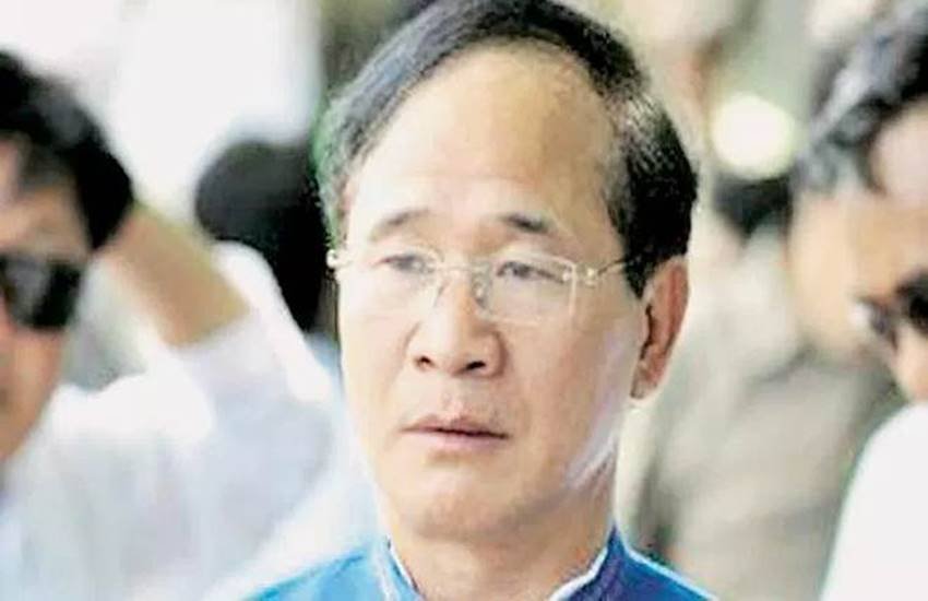  कथित भ्रष्टाचार पर अरुणाचल प्रदेश के पूर्व मुख्यमंत्री नबाम तुकी के खिलाफ मामला दर्ज किया। 