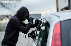 सरकार ला रही है नई Microdots तकनीक: वाहन चोरी और नकली पार्ट्स पर लगेगी लगाम, जानिए कैसे करेगी ये काम