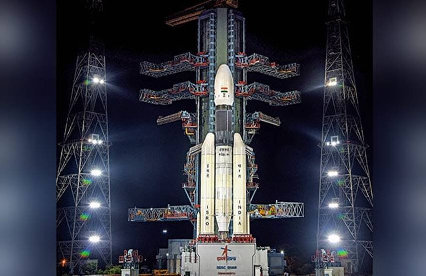भारत ने सोमवार को चंद्रयान-2 के सफल प्रक्षेपण को अंजाम देकर अंतरिक्ष के क्षेत्र में एक और बड़ी छलांग लगा दी।