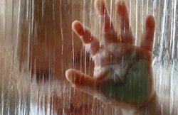 डेढ़ साल के बेटे के साथ करती थी गलत काम, पिता की शिकायत के बाद मां पर FIR दर्ज