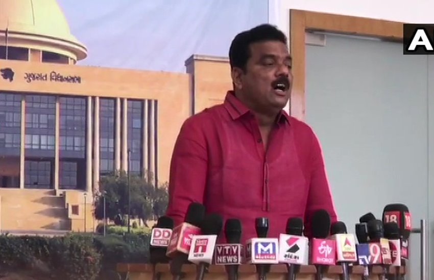 राज्यसभा चुनाव: वोटिंग से पहले कांग्रेस के विधायक माउंट आबू जा रहे हैं फोटो सोर्स- ANI 