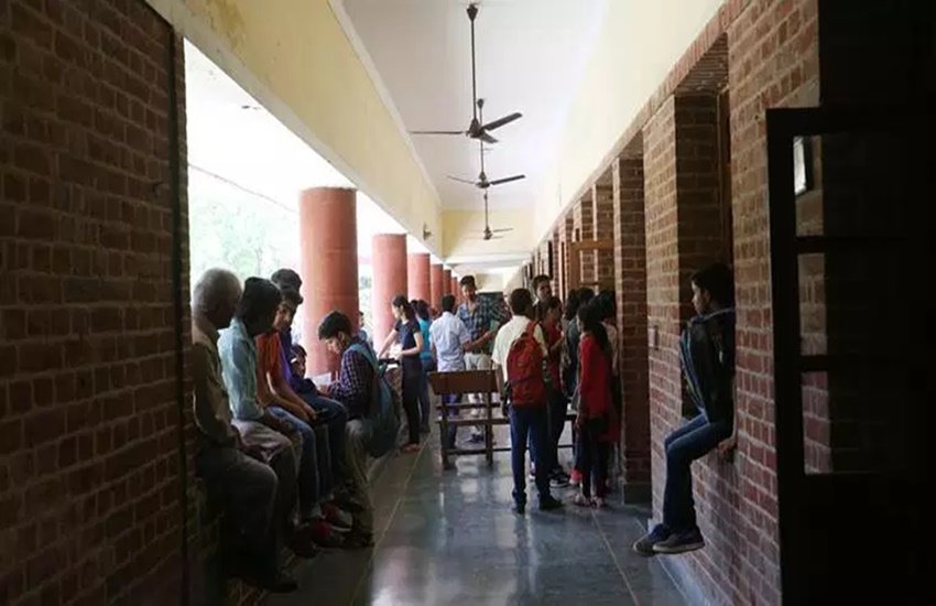 प्रतीकात्मक फोटो (फोटो सोर्स: इंडियन एक्सप्रेस)