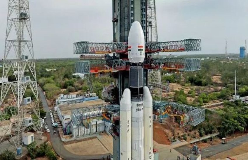 chandrayan, chandrayan 2, isro, chandrayan india, chandrayan rover, sdsc, Chandrayaan-2, Chandrayaan-2, moon, south pole moon, pm modi, lamch window, rover, lander, isro chief, GSLV MkIII vehicle