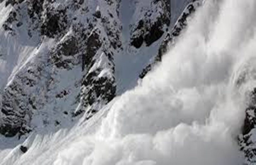 Surabhi Saxena, IAF pilot, indian air force, leh ladakh, Stok Kangri, mountain, Takpa Norbu, trekking in leh Surabhi Saxena, IAF pilot, indian air force, leh ladakh, Stok Kangri, mountain, Takpa Norbu, trekking in leh