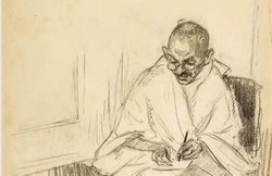 शराब की बोतल पर छापी गांधी की तस्वीर, फूटा गुस्सा