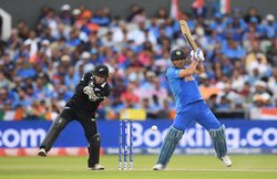world cup 2019: धोनी की ये गलती बार-बार भारत को पड़ती है महंगी, न्यूज़ीलैंड के खिलाफ भी यही हुआ