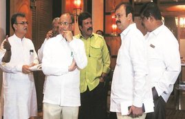 Mumbai, 14 rebel MLA, Maharashtra Police, Powai Police Station, Mallikarjun Kharge, GN Azad, serious threat, DK Shivakumar, Speaker Ramesh Kumar, Chief Minister HD Kumaraswamy