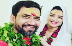 ‘शादी कर लिए क्या…’, आम्रपाली दुबे के Nirahua संग माला पहने फोटो शेयर करने पर बोले यूजर्स