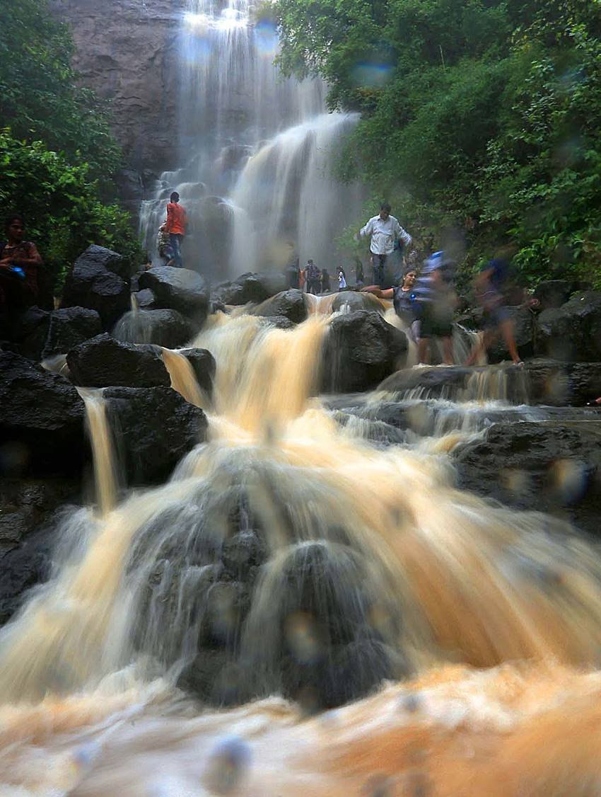 Navi Mumbai news, Navi Mumbai latest news, Navi Mumbai news live, Navi Mumbai news today, Today news Navi Mumbai,waterfall,harish gala nmmc,Gavlidev waterfall,revellers