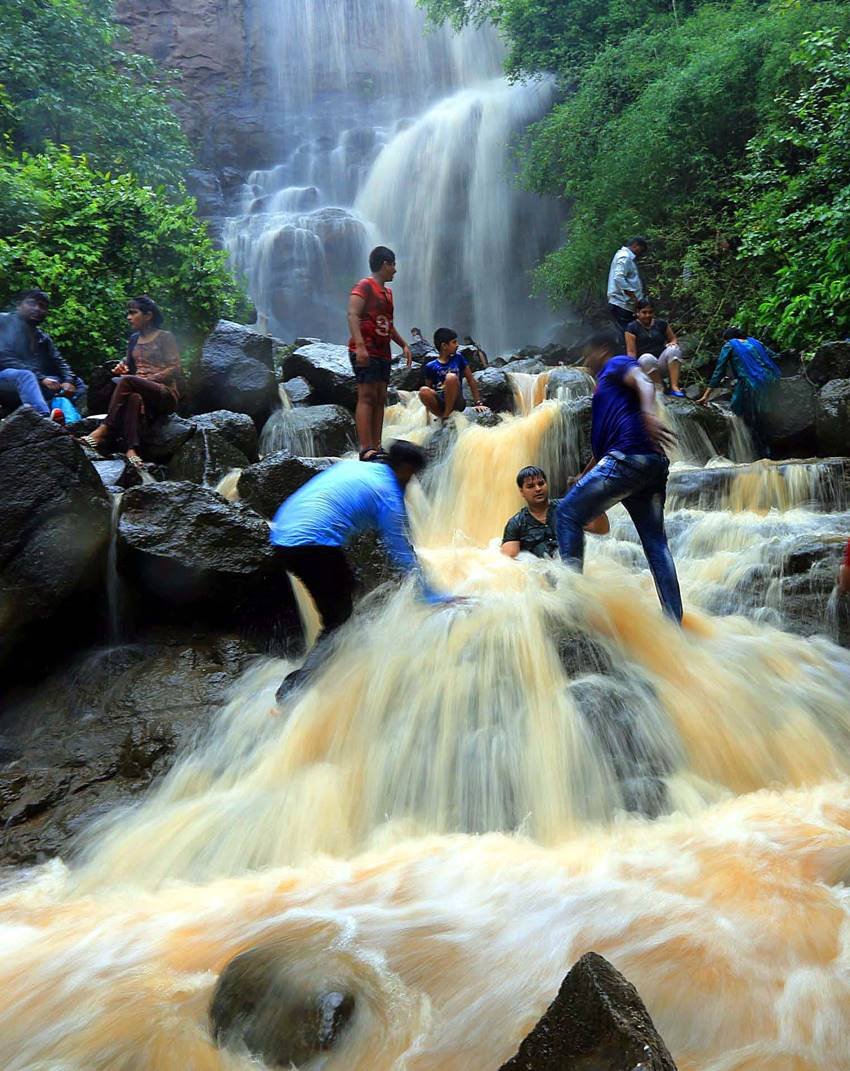 Navi Mumbai news, Navi Mumbai latest news, Navi Mumbai news live, Navi Mumbai news today, Today news Navi Mumbai,waterfall,harish gala nmmc,Gavlidev waterfall,revellers