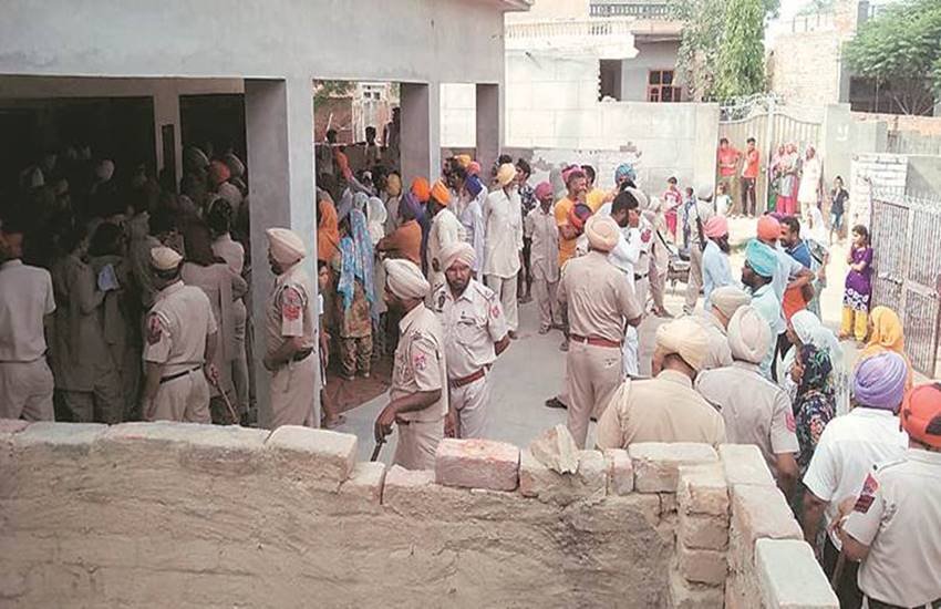 पुलिस का कहना है कि आपस में भिड़े दोनों गुट में दलित शामिल थे।(फाइल फोटो)