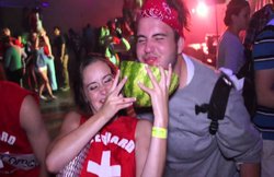 बेटे की मौत के बाद पिता ने उसकी Girl Friend को बनाया पार्टनर