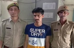 UP में दिखा एनकाउंटर का खौफ, थाने पहुंचकर बोला गैंगस्टर- मुझे गिरफ्तार कर लीजिए