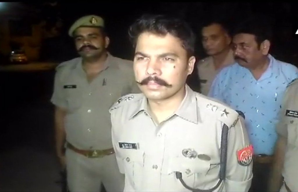 अमरोहा पुलिस और बदमाशों के बीच मुठभेड़ में इनामी बदमाश ढेर
फोटो सोर्स- एएनआई 