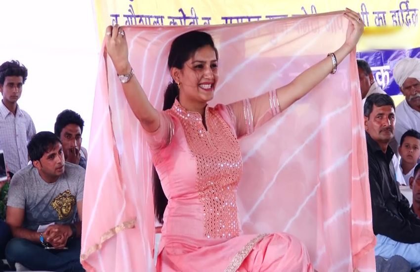 हरियाणवी डांसर सिंगर सपना चौधरी। फोटो सोर्स-सोशल मीडिया।