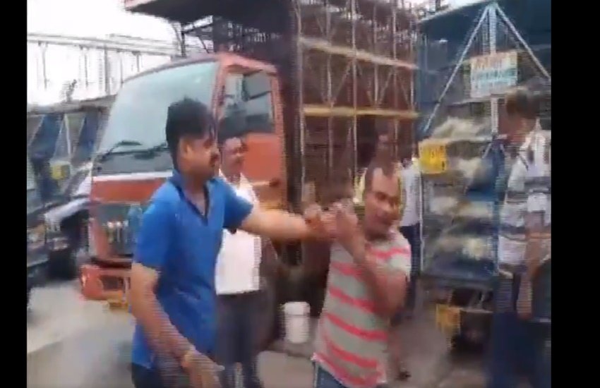 शिवसेना कॉर्पोरेटर 
(फोटो सोर्स - एनआई) 