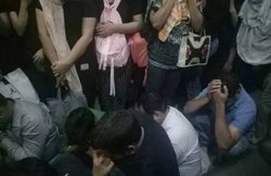 नोएडा: स्पा की आड़ में देह व्यापार! विदेशियों समेत 35 पकड़े गए