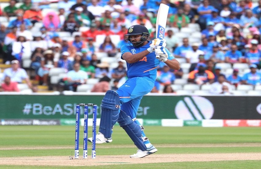 World cup 2019: 9 रन पर तमीम इकबाल ने रोहित शर्मा का कैच छोड़। (bcci/twitter) 