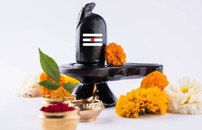सावन की शिवरात्रि आज, भगवान शिव के जलाभिषेक में इन सामग्रियों का करें प्रयोग
